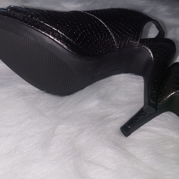 The Limited shoes. New in box. No tags - Picture 5 of 7